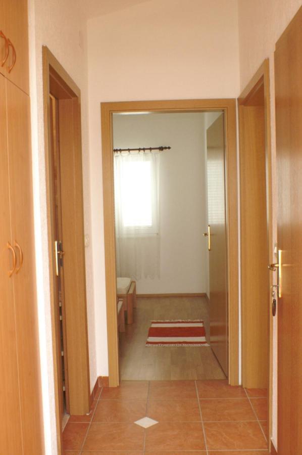 Apartments By The Sea Razanj, Rogoznica - 4185 Buitenkant foto
